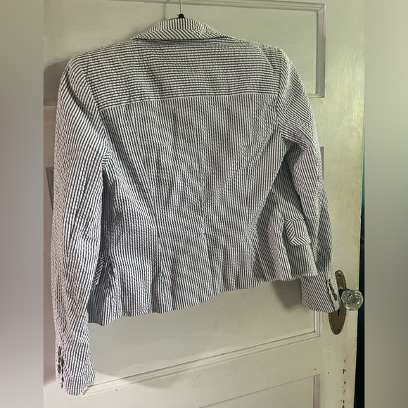 Isaac Mizrahi White and Blue Striped Blazer - Picture 2 of 6